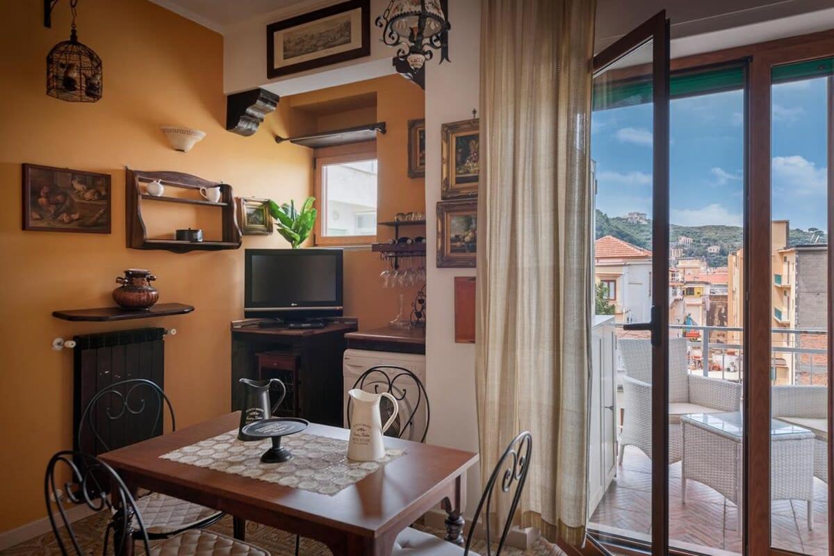 La Musica In The Heart Of Sorrento, 100 M From Station Apartment Exterior foto